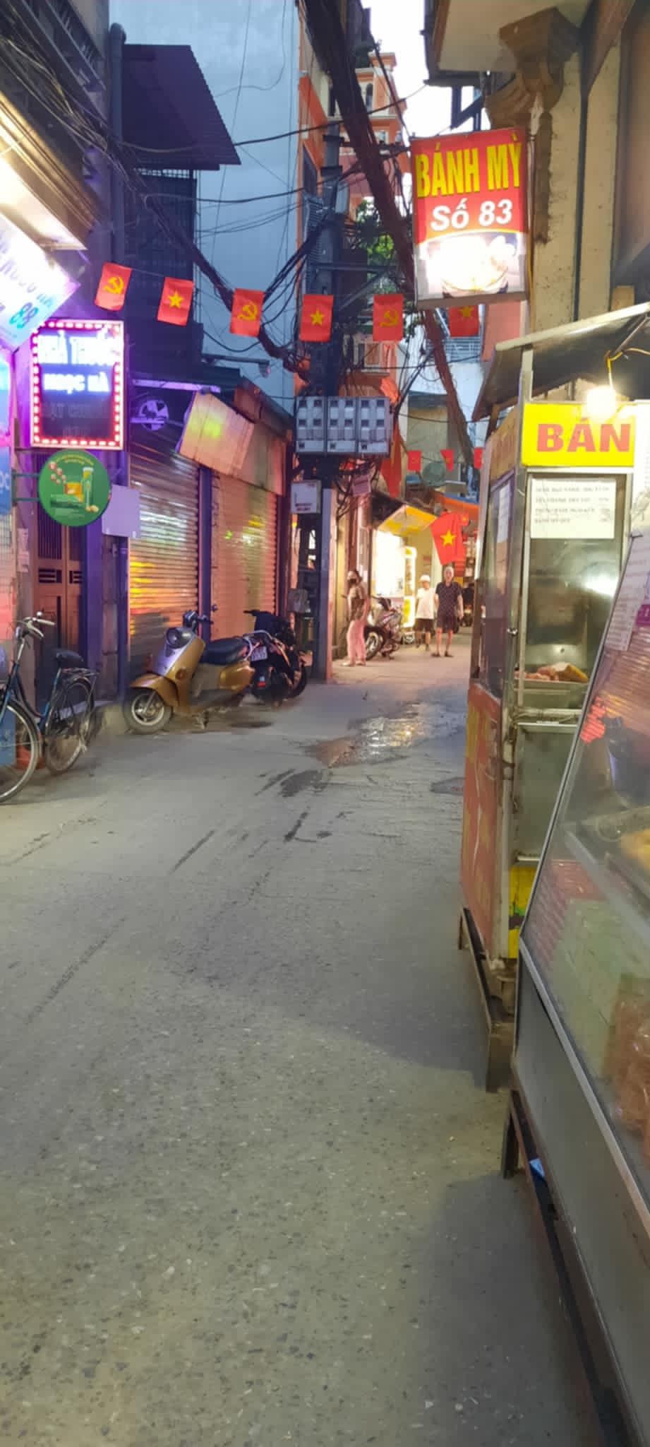 8.8 M MẠT NGÕ 68 CẦU GIẤY